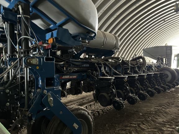 Image of Kinze 4905 equipment image 2