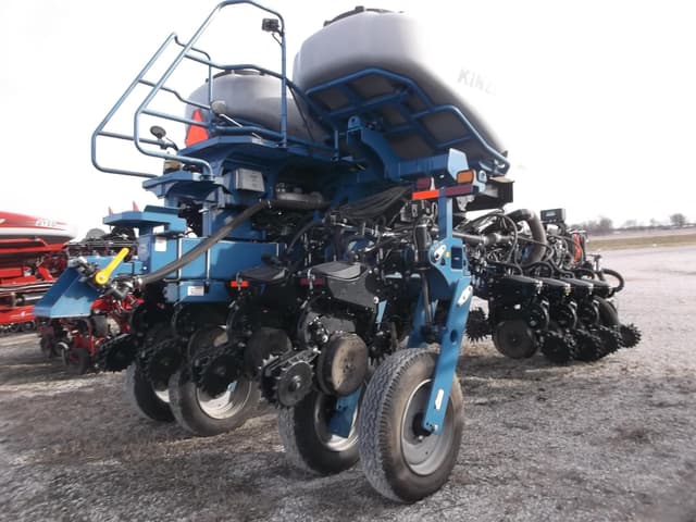 Image of Kinze 4905 equipment image 3