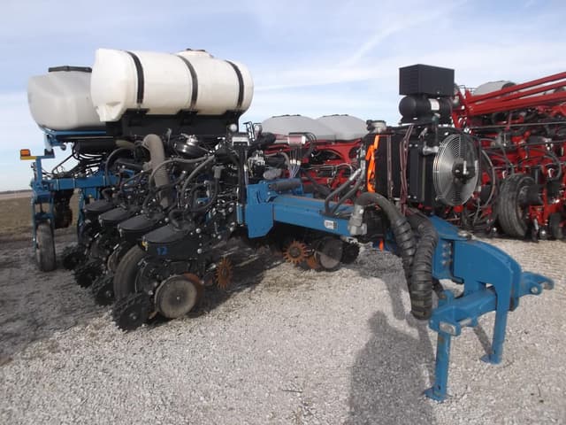 Image of Kinze 4905 equipment image 2