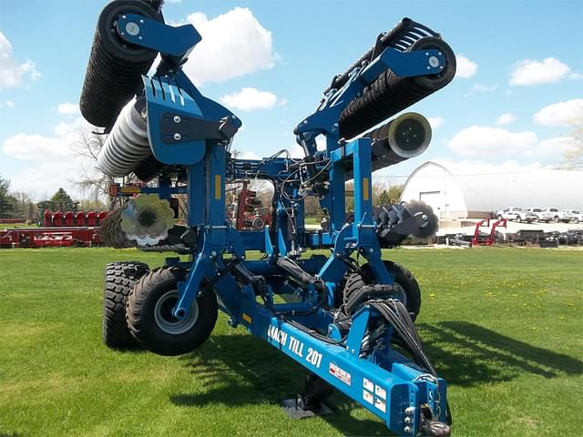 Image of Kinze Mach Till 201 equipment image 2