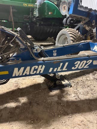 Image of Kinze Mach Till 302 Image 1