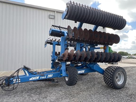 Image of Kinze Mach Till 201 equipment image 1