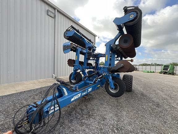 Image of Kinze Mach Till 201 equipment image 2