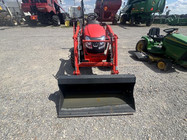 Image of Kioti CX2510 equipment image 2
