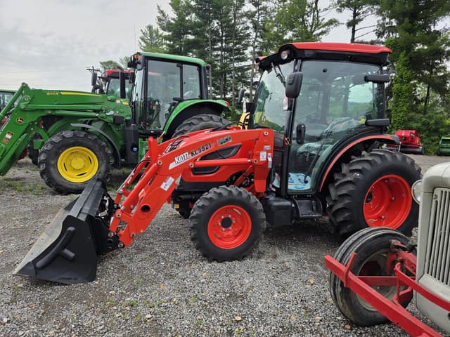 Image of Kioti DK4210SE equipment image 1