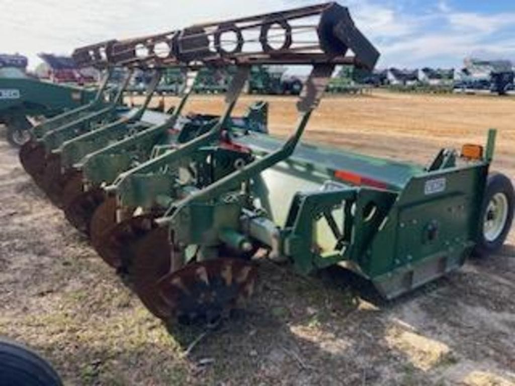 2021 KMC 5610 Equipment Image0