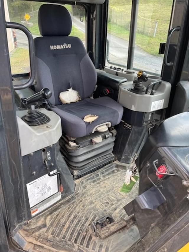 Image of Komatsu D51EXI-24 equipment image 4