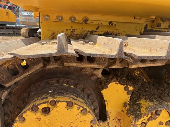 Image of Komatsu D51PX-24 equipment image 4