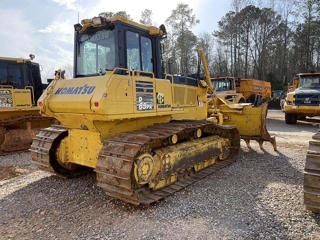 Image of Komatsu D65PX-18 equipment image 3