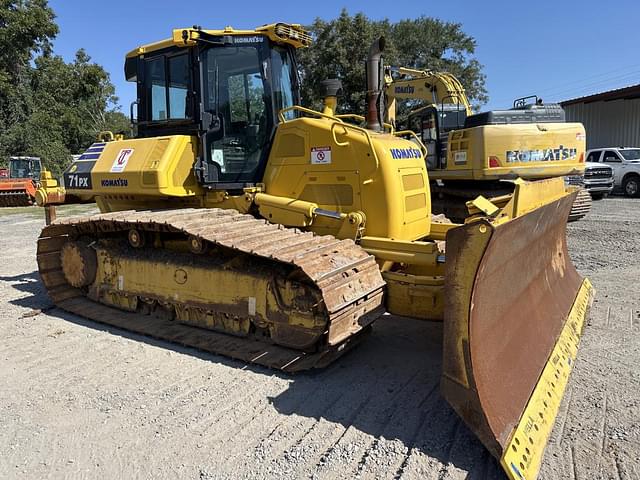 Image of Komatsu D71PX equipment image 2