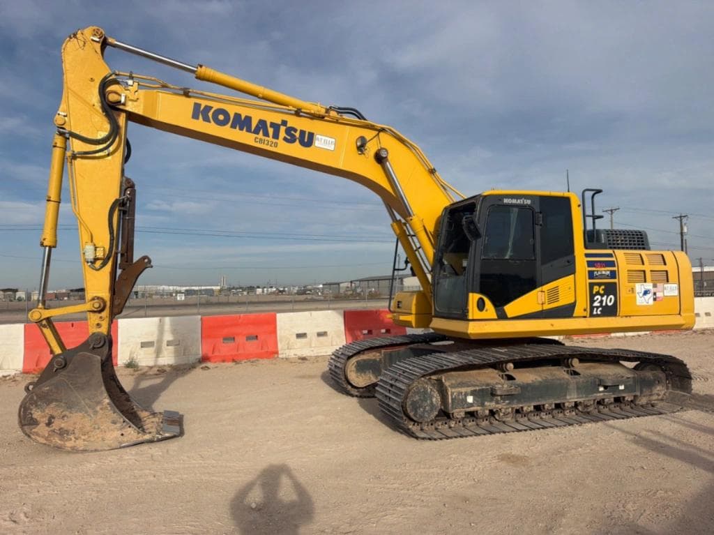 Image of Komatsu PC210LC-11 Primary image