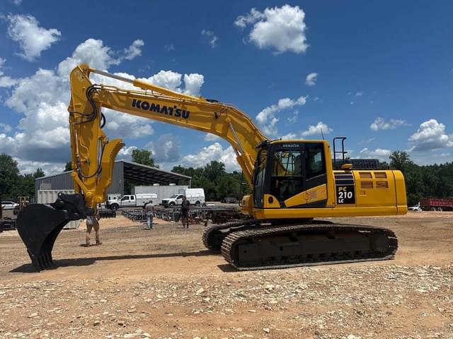 Image of Komatsu PC210LC-11 equipment image 2