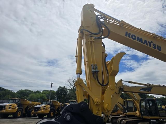 Image of Komatsu PC228USLC-11 equipment image 2
