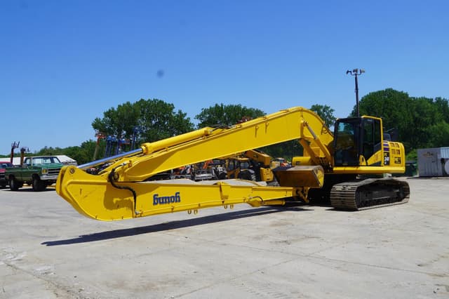 Image of Komatsu PC240LC equipment image 1