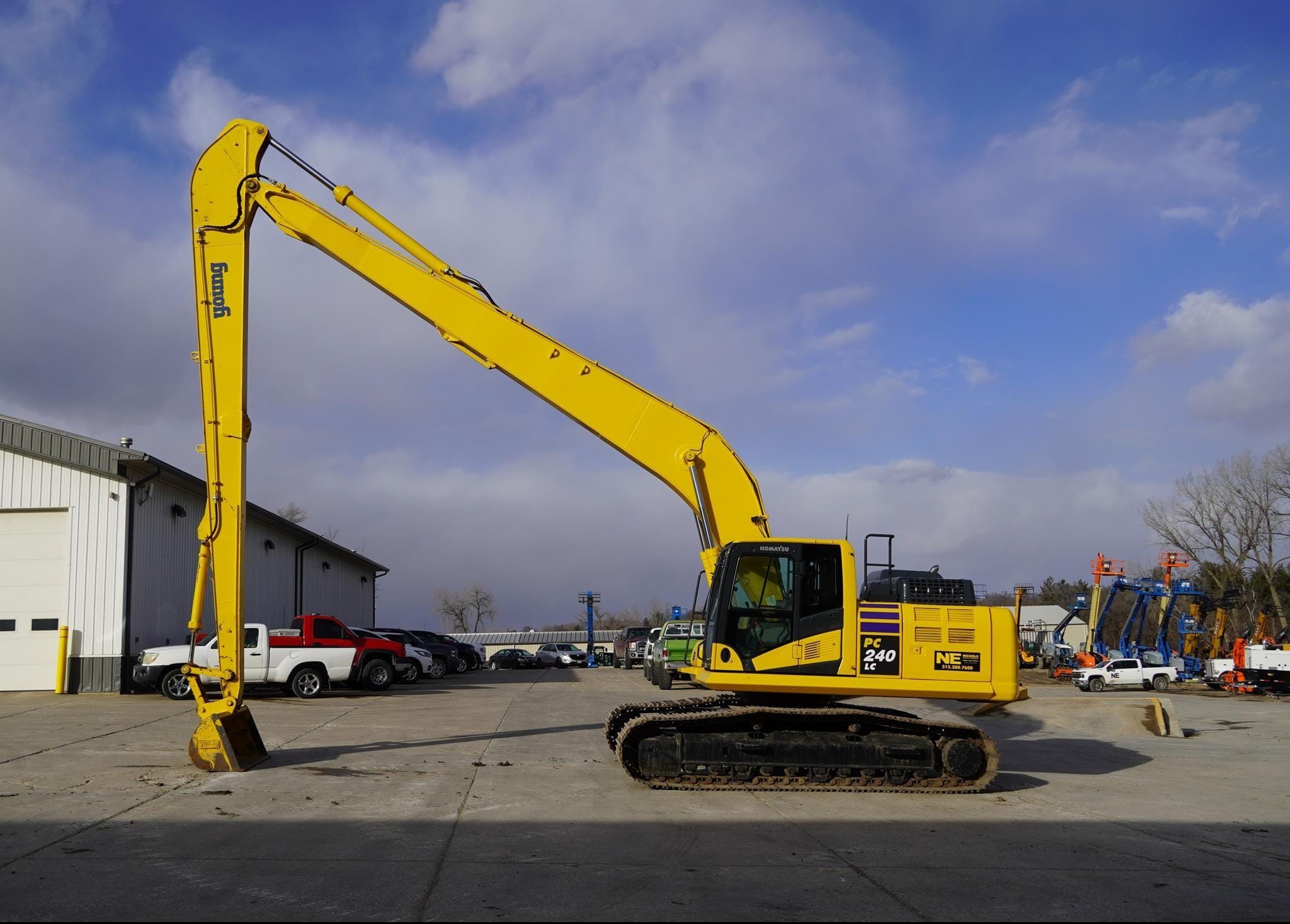 2021 Komatsu PC240LC Equipment Image0