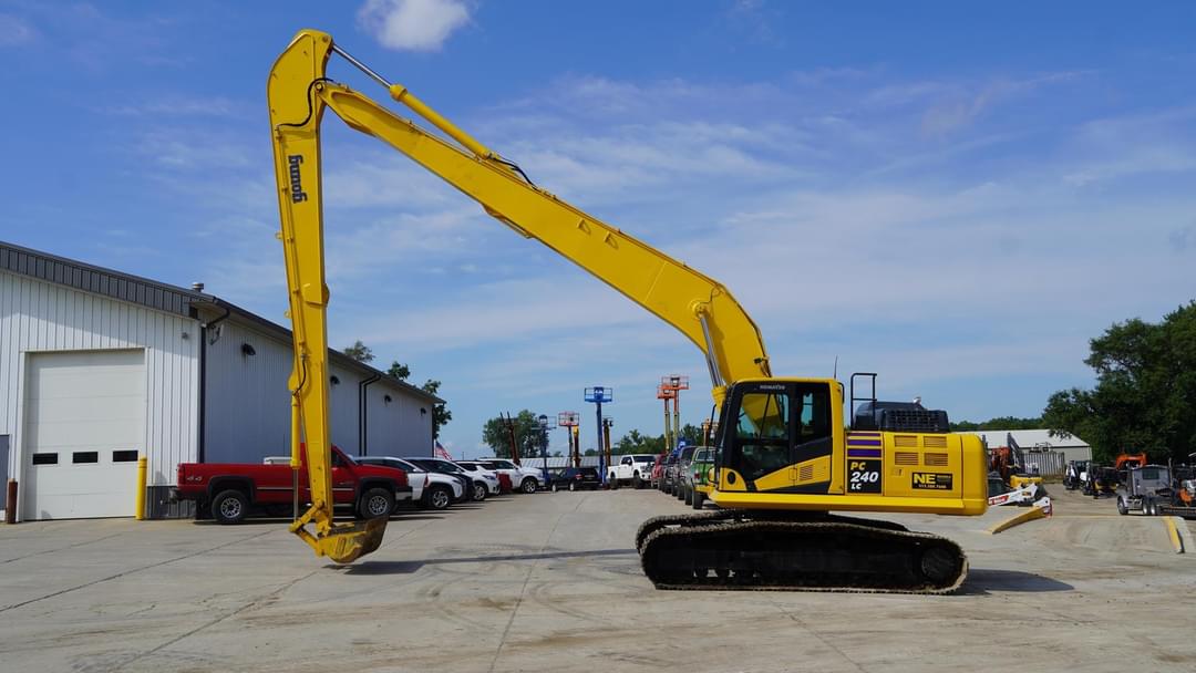 Image of Komatsu PC240LC Primary image
