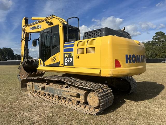 Image of Komatsu PC240LC equipment image 2