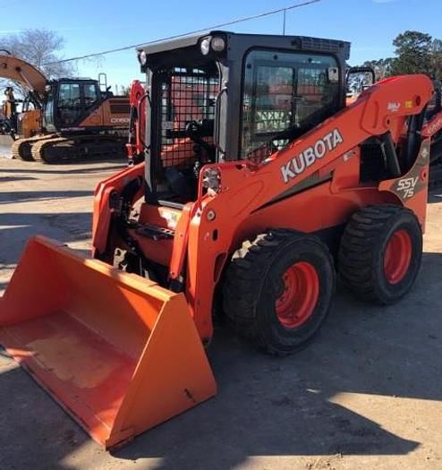 2021 Kubota SSV75 Equipment Image0