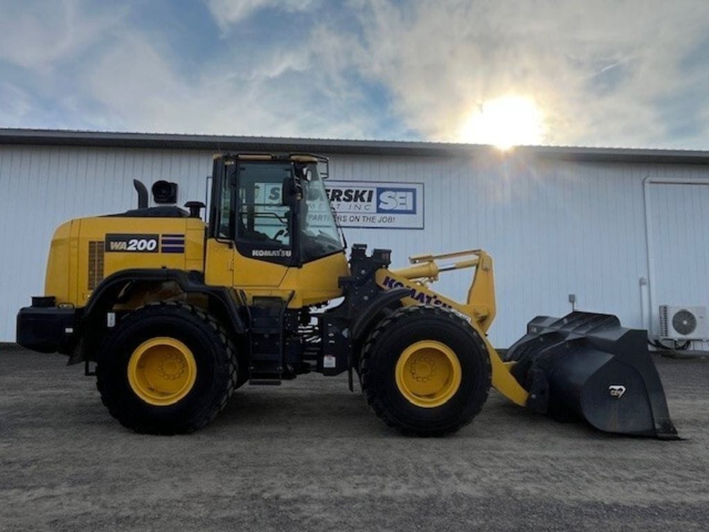 2021 Komatsu WA200-8 Equipment Image0