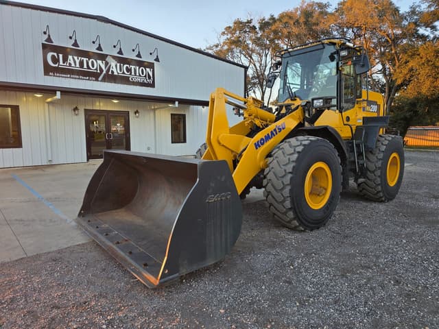 Image of Komatsu WA200 equipment image 1