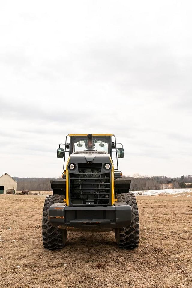 Image of Komatsu WA270 equipment image 4