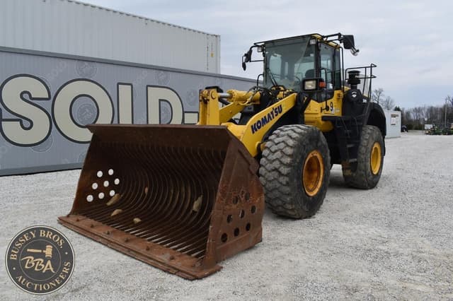 Image of Komatsu WA380-8 equipment image 1