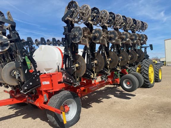 Image of Kuhn Krause Gladiator 1210-1630 equipment image 2