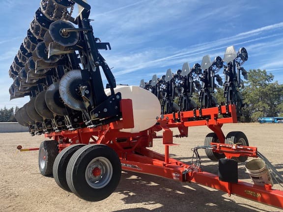 2021 Kuhn Krause Gladiator 1210-1630 Equipment Image0