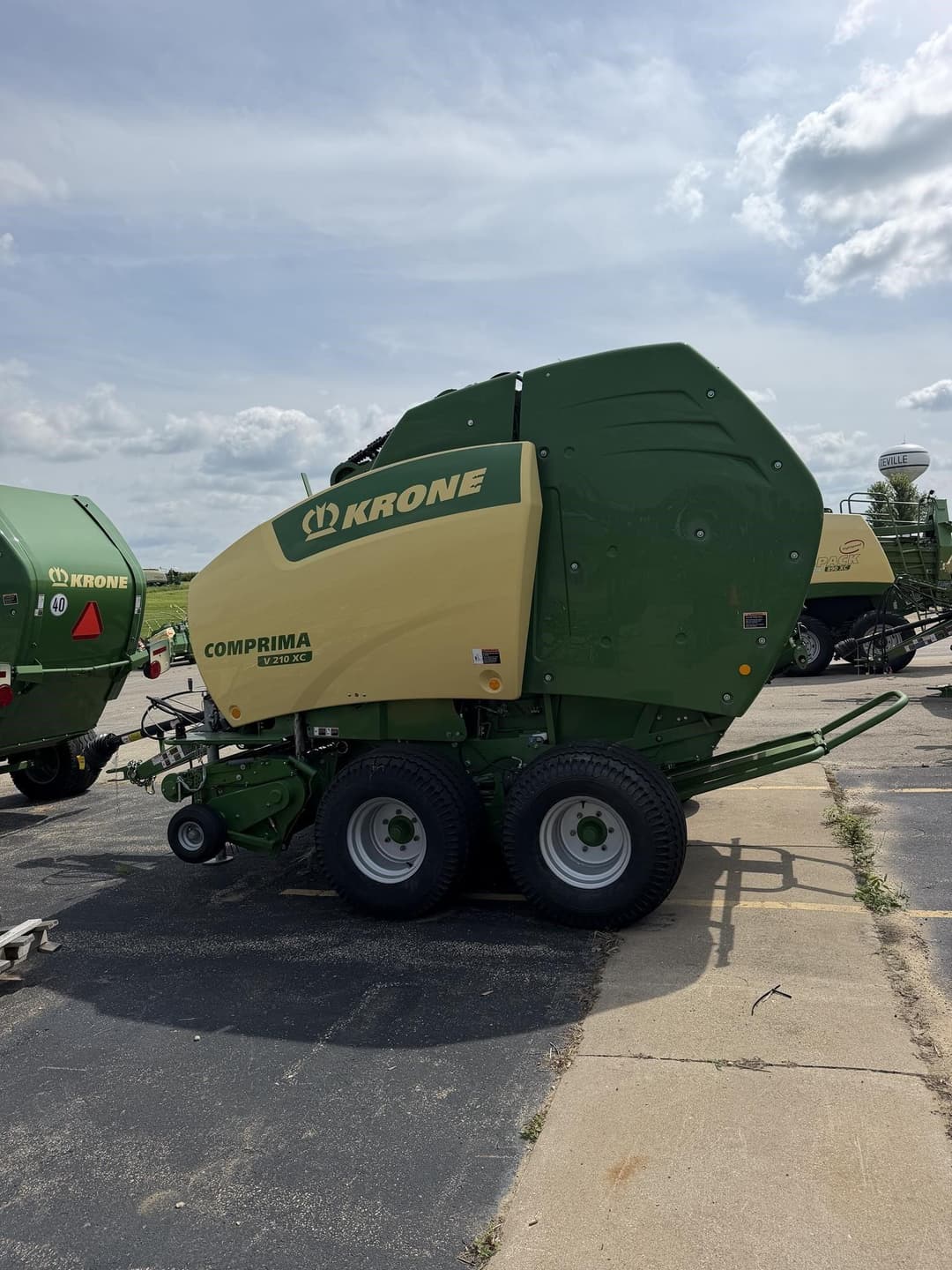 Image of Krone Comprima V210XC Image 0
