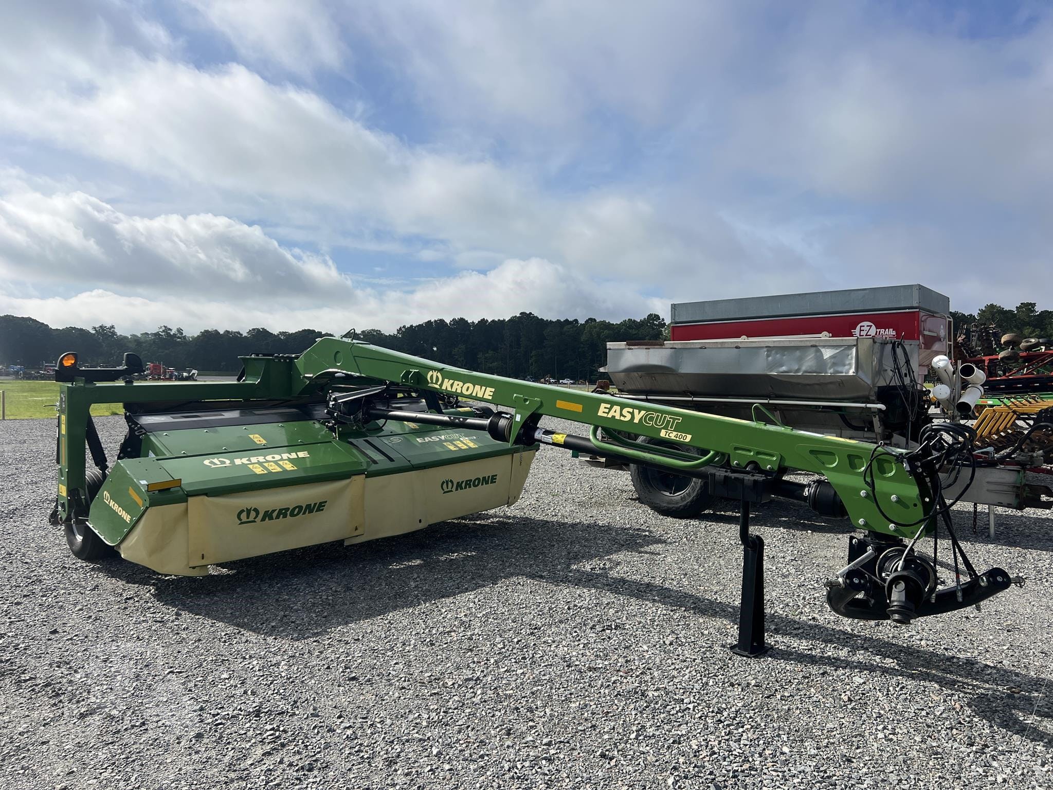 2021 Krone EasyCut TC400 Equipment Image0