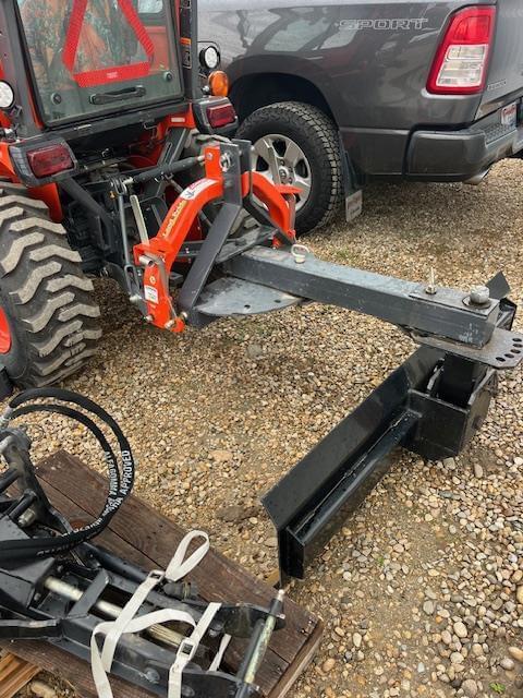 Image of Kubota B2301HSD equipment image 3
