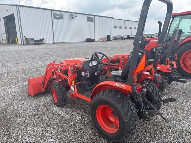 Image of Kubota B2401 equipment image 1