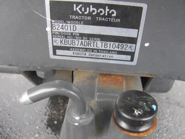 Image of Kubota B2401D equipment image 2