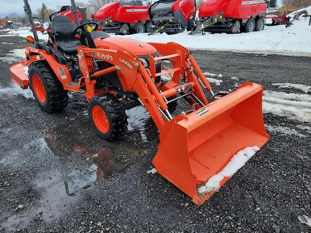 Image of Kubota B2601HSD equipment image 3