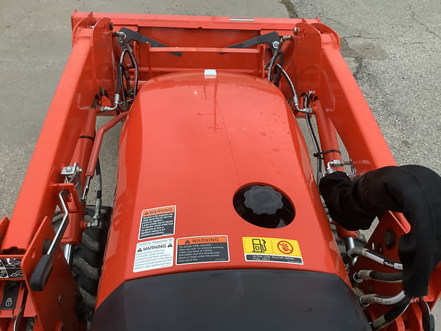 Image of Kubota LX2610 equipment image 2