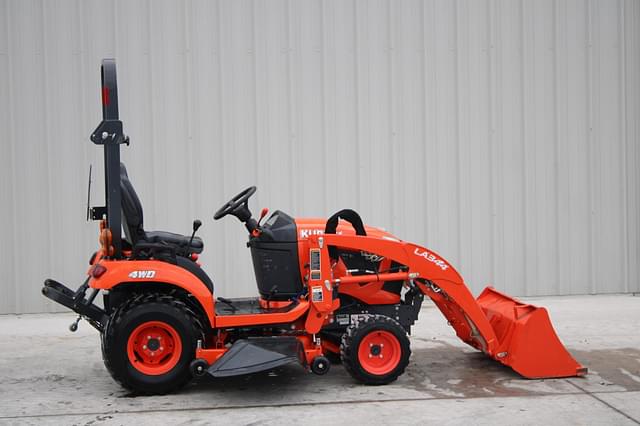 Image of Kubota BX2380 equipment image 3