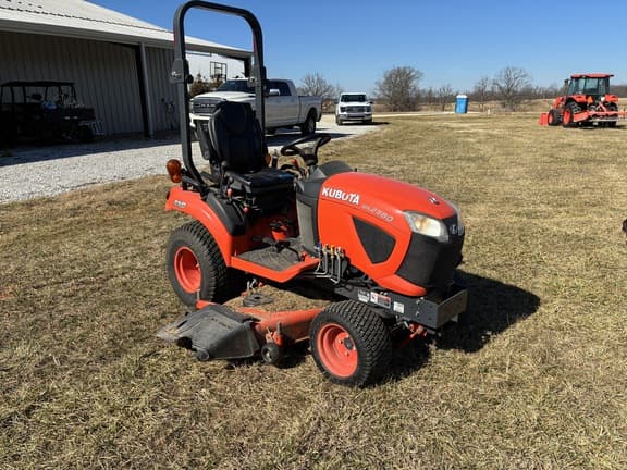 Image of Kubota BX2380 equipment image 1