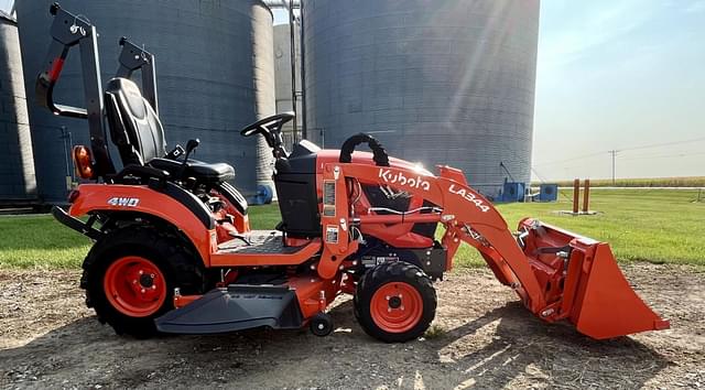 Image of Kubota BX2380 equipment image 1