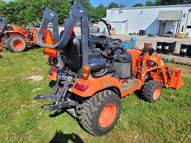 Image of Kubota BX2380 equipment image 1