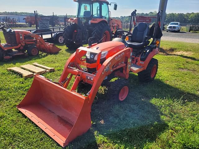 Image of Kubota BX2380 equipment image 3