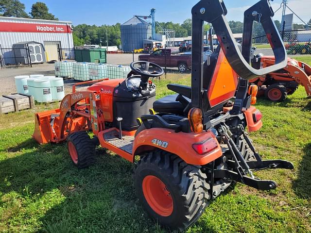 Image of Kubota BX2380 equipment image 2