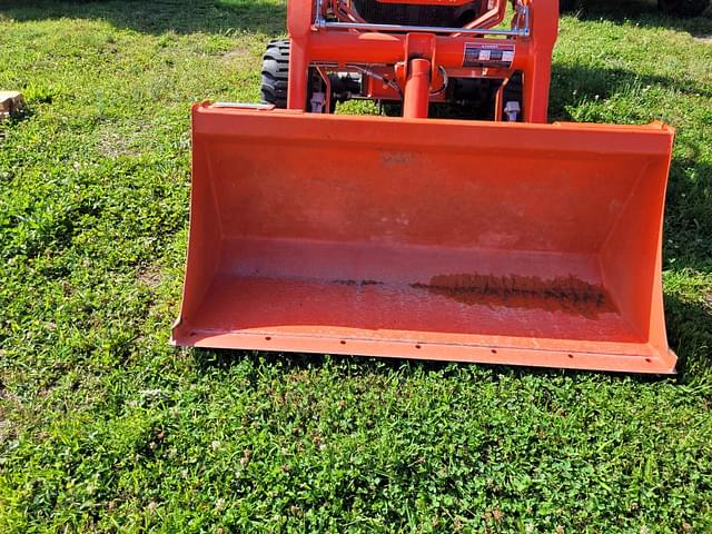 Image of Kubota BX2380 equipment image 4