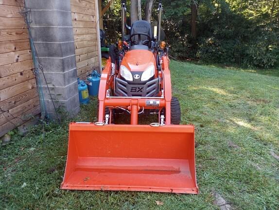 Image of Kubota BX2680 equipment image 3