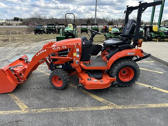 Image of Kubota BX2680 equipment image 3