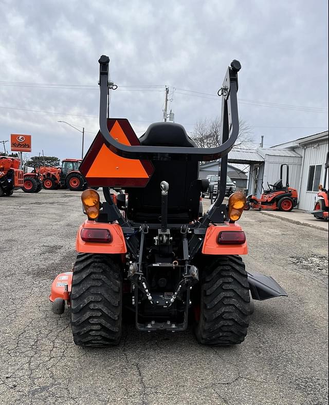 Image of Kubota BX2680 equipment image 3