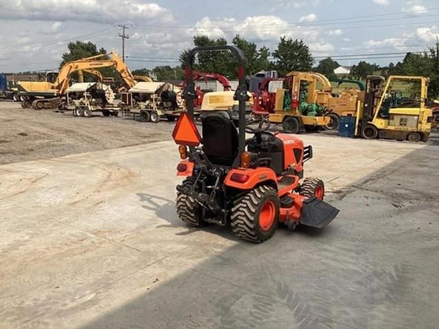Image of Kubota BX2680 equipment image 4