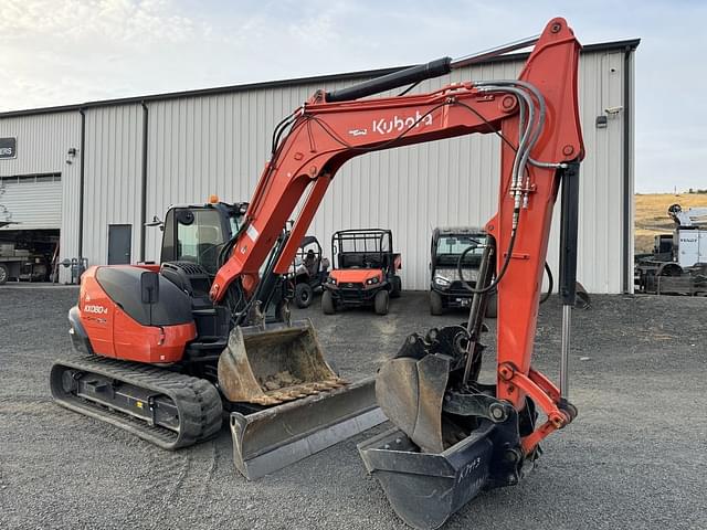 Image of Kubota KX080-4 equipment image 4