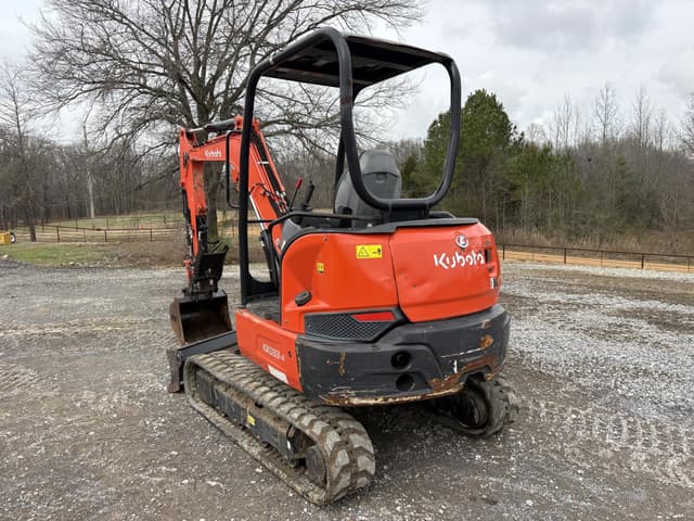 Image of Kubota KX033-4 equipment image 3