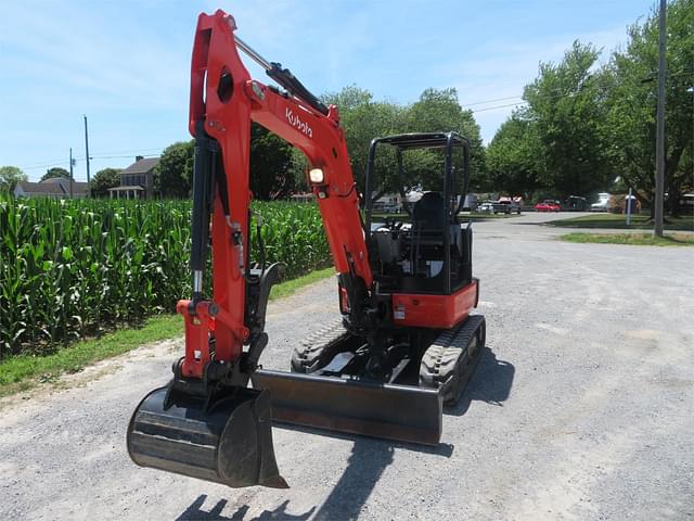 Image of Kubota KX033-4 equipment image 2