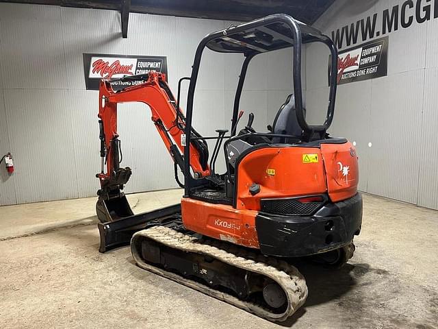 Image of Kubota KX033-4 equipment image 2